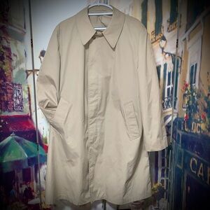 🧥 Vintage London Fog Trench Coat Khaki Colored – Size 46 Reg – Classic